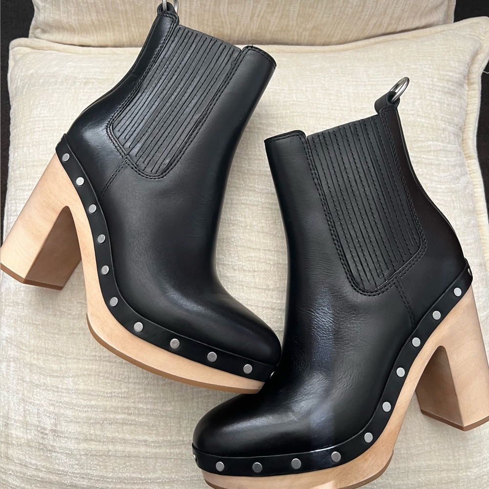 New—PAIGE—Adina Black Leather Clog Booties